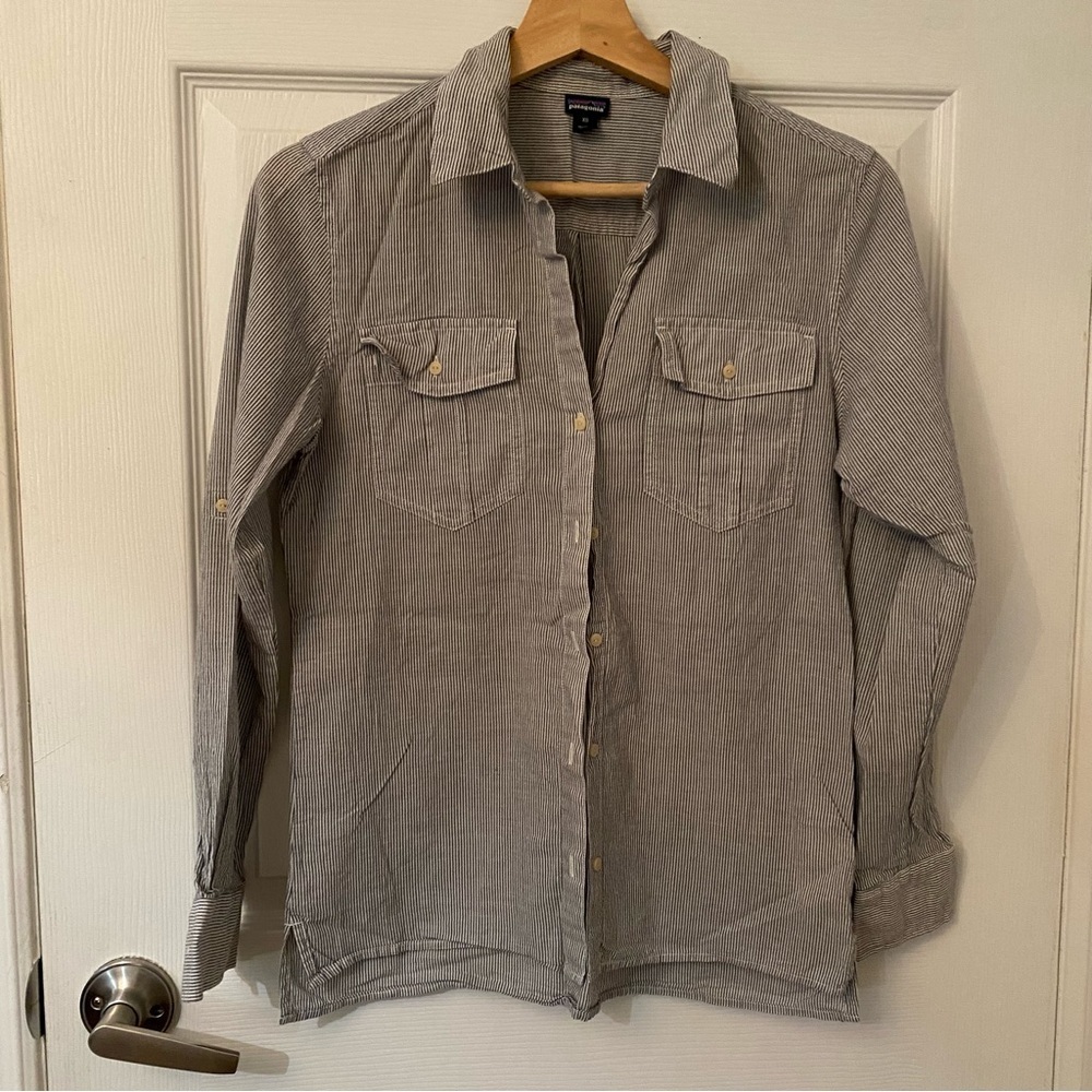 Patagonia Long Sleeves Button Down XS